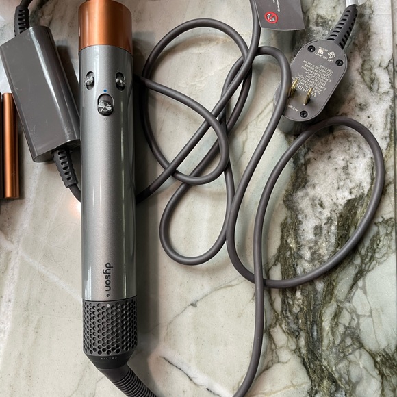 Dyson Hair Sell Or Trade Dyson Airwrap Multistyler Complete Long